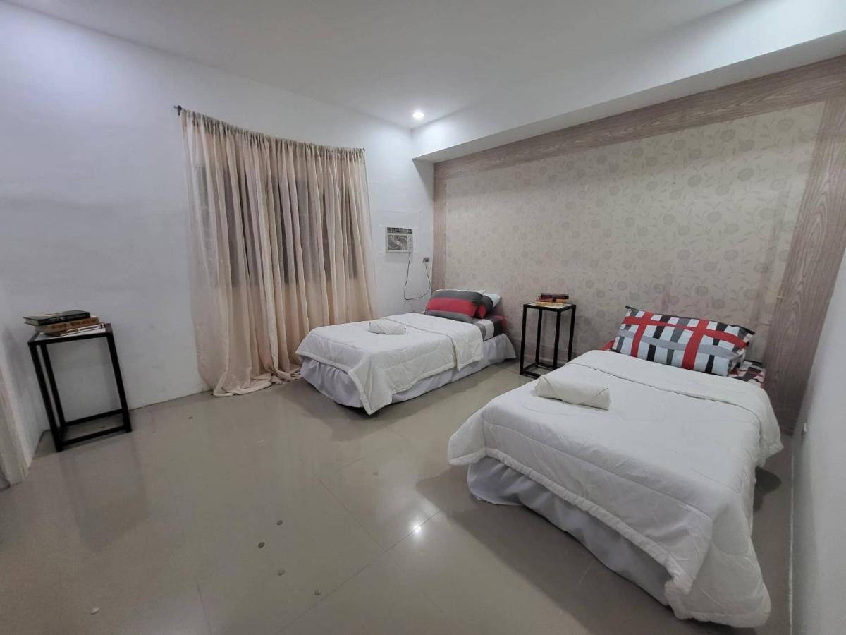 Hiraya Bed And Breakfast Roxas Exterior foto