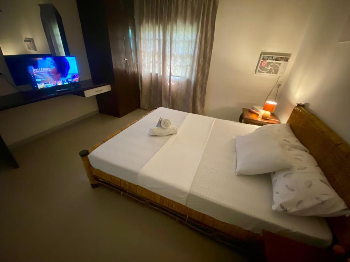 Hiraya Bed And Breakfast Roxas Exterior foto